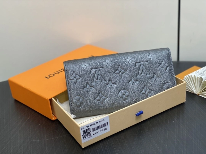 LX Wallets Refined 2137