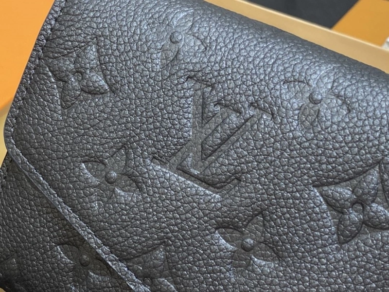 LX Wallets Refined 2137