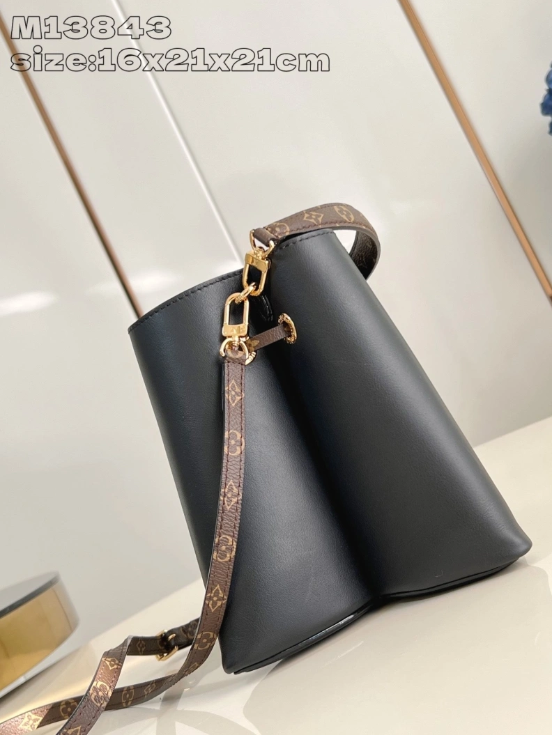 Minimalist LX Bucket Bags 1547