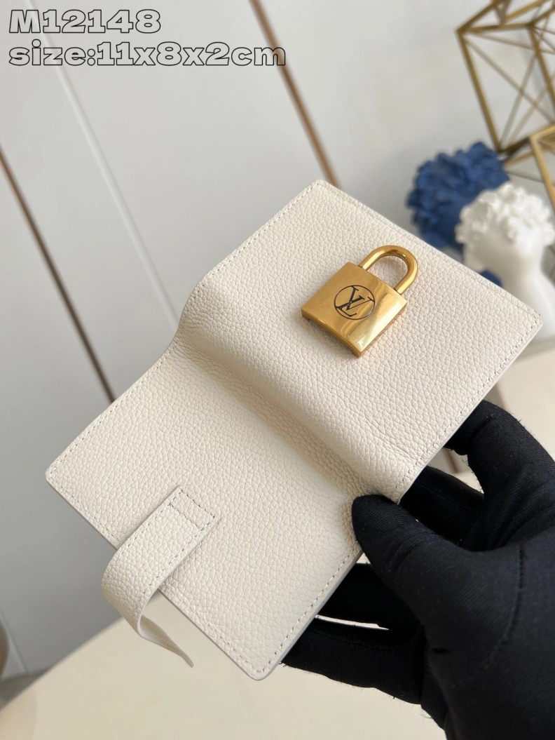 LX Wallets Comfortable 1353