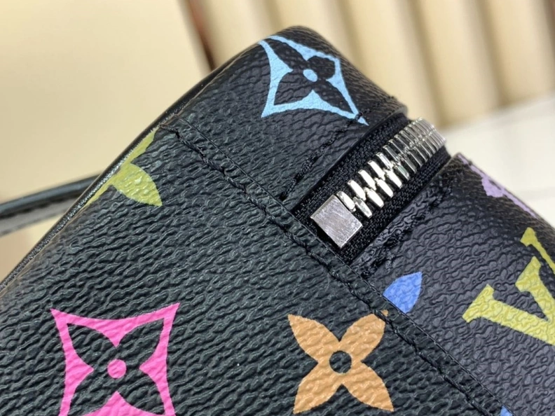 LX Cosmetic Bags Comfortable 1469