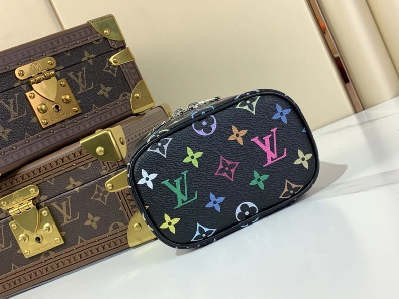 Compact LX Cosmetic Bags 1481