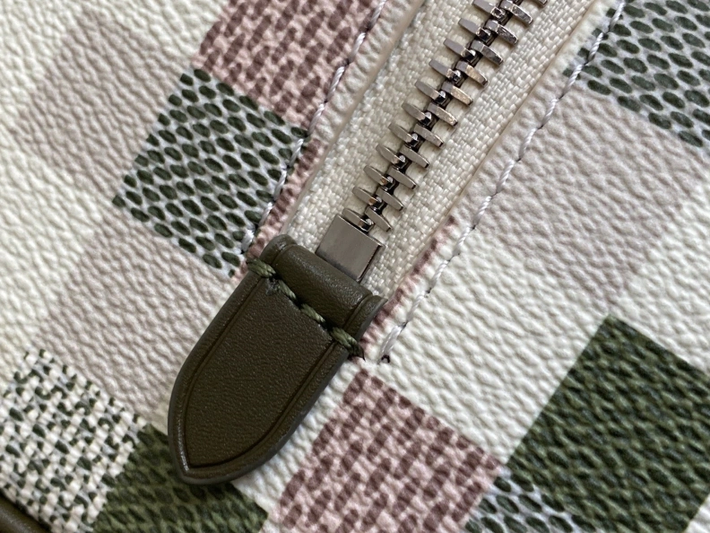 Minimalist LX Cosmetic Bags 1436