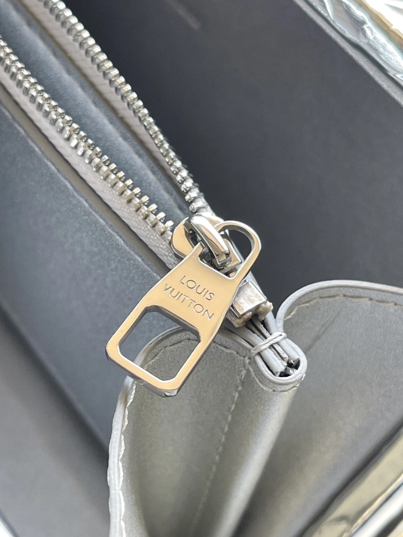Trendsetting LX Box Bags 1543