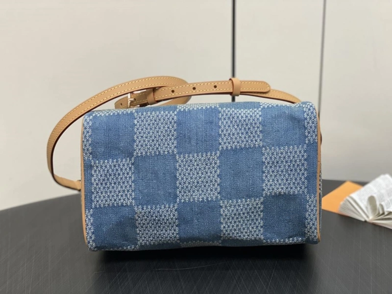 Versatile LX Speedy Bags 5843
