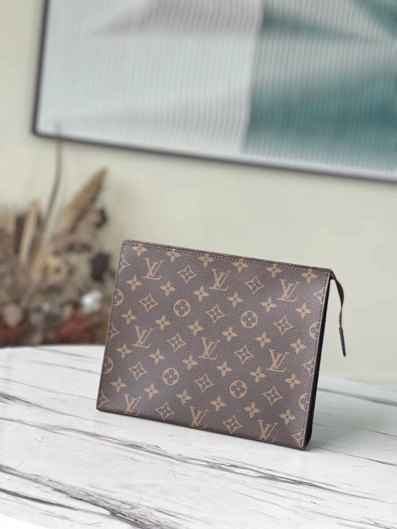 LX Clutch Bags Refined 5900