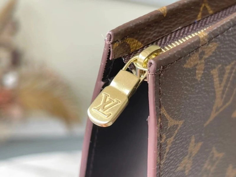 LX Clutch Bags Refined 5900