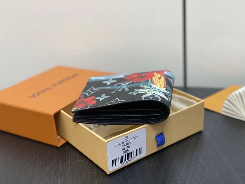 Breathable LX Wallets 4718