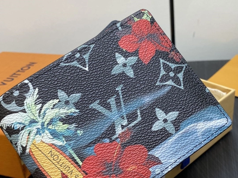 Breathable LX Wallets 4718