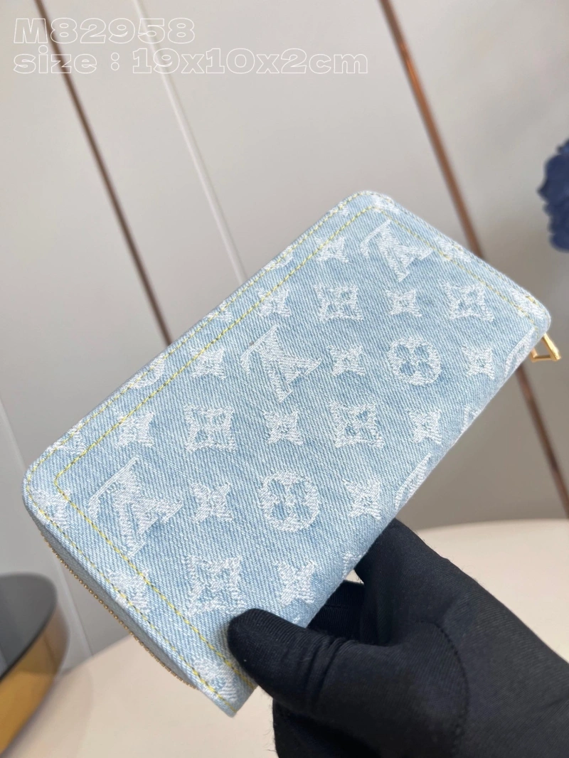 Soft LX Wallets 4705