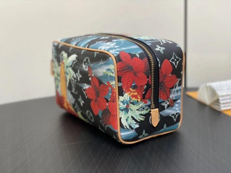 Compact LX Cosmetic Bags 4884