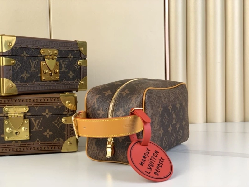 Lightweight LX Cosmetic Bags 4900