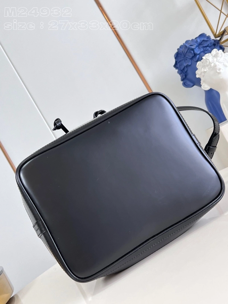 LX Bucket Bags Sophisticated 4941