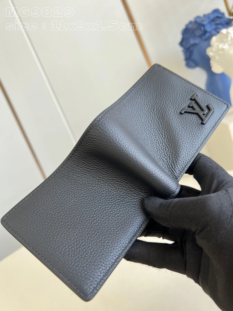 Stylish LX Wallets 4690