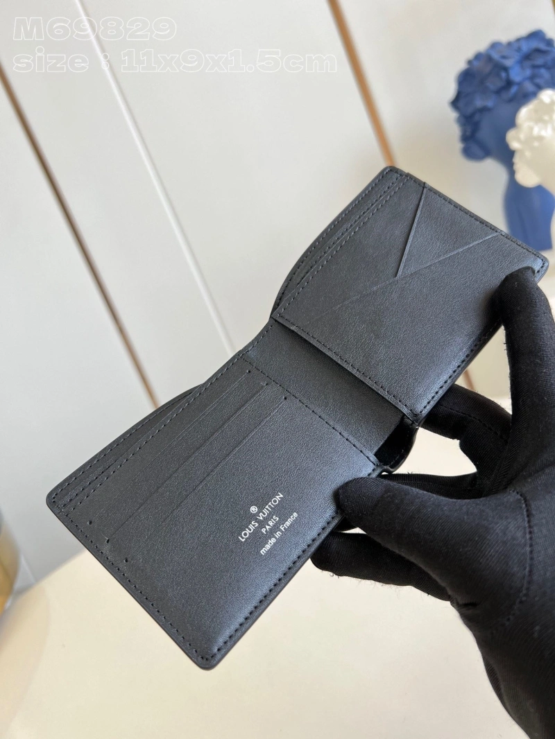 Stylish LX Wallets 4690