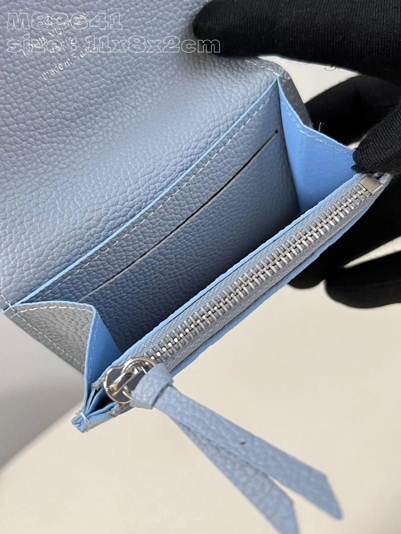 Functional LX Wallets 4647