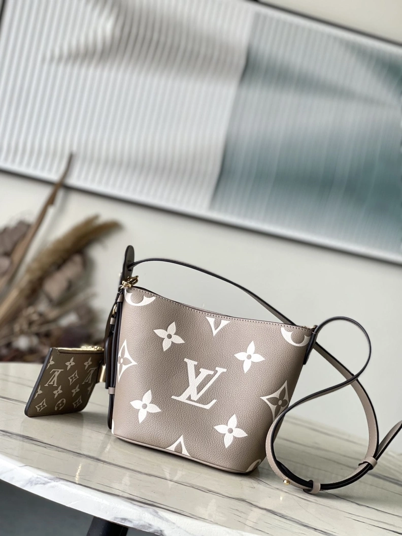 EyeCatching LX Bucket Bags 212
