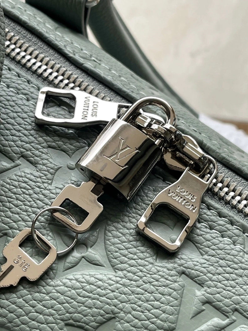 Stylish LX Travel Bags 108