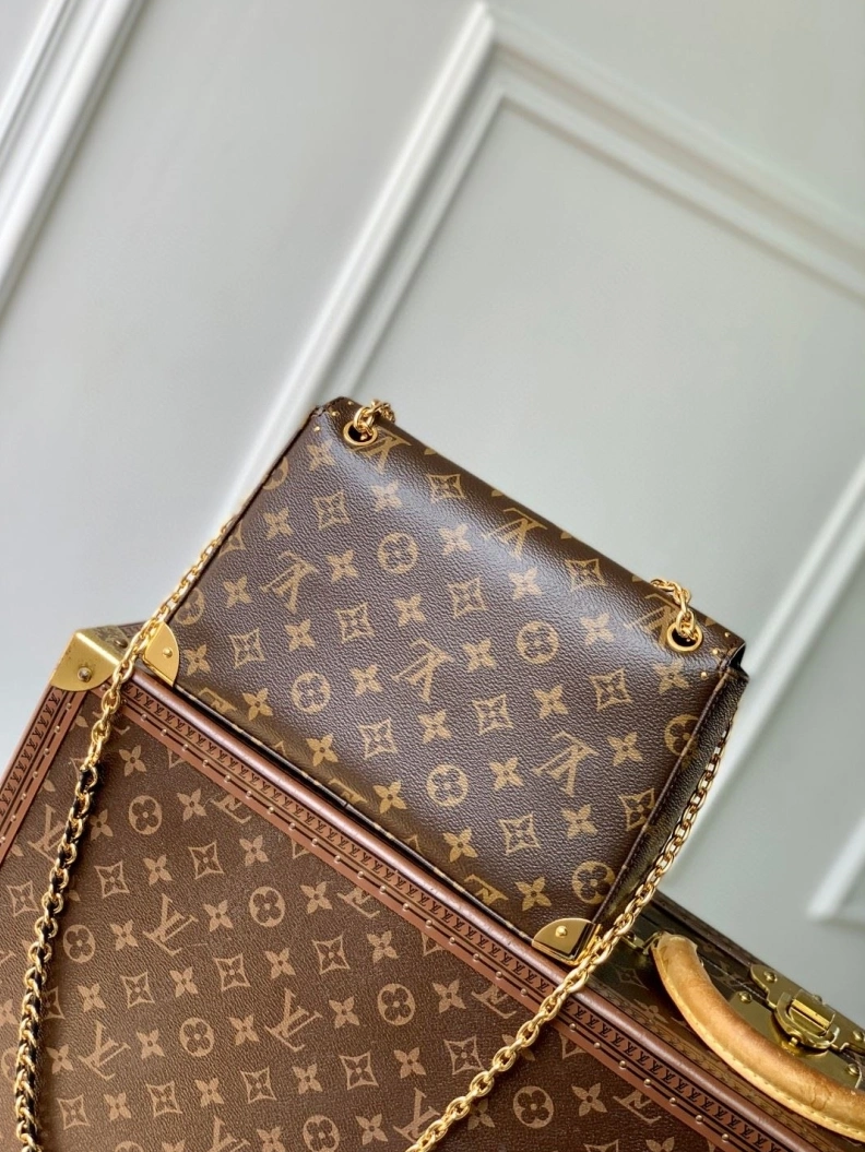 Resilient LX Satchel Bags 147