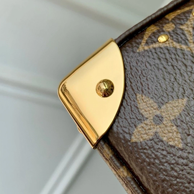 Resilient LX Satchel Bags 147
