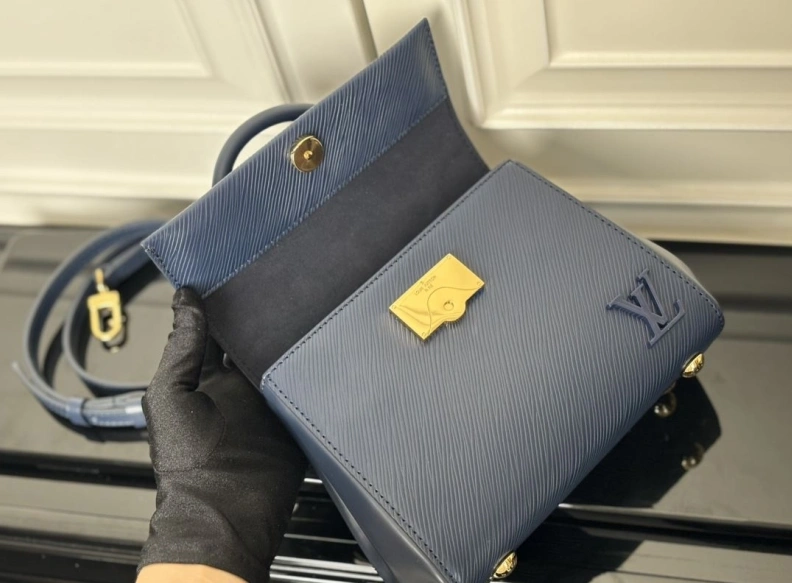LX Top Handle Bags Bold 110