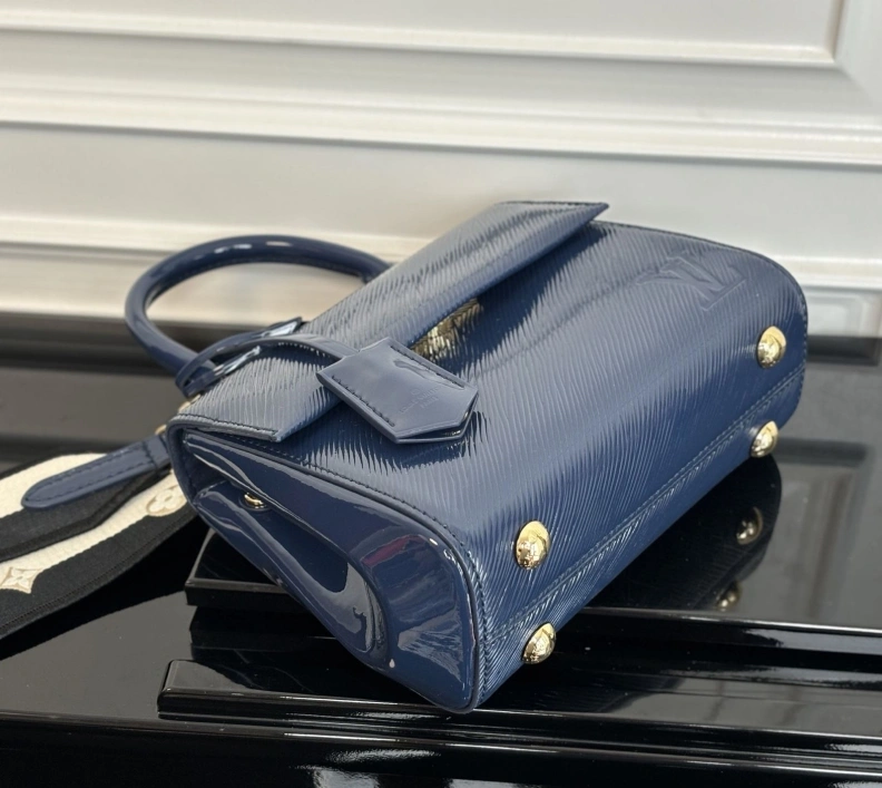 LX Top Handle Bags Flexible 134