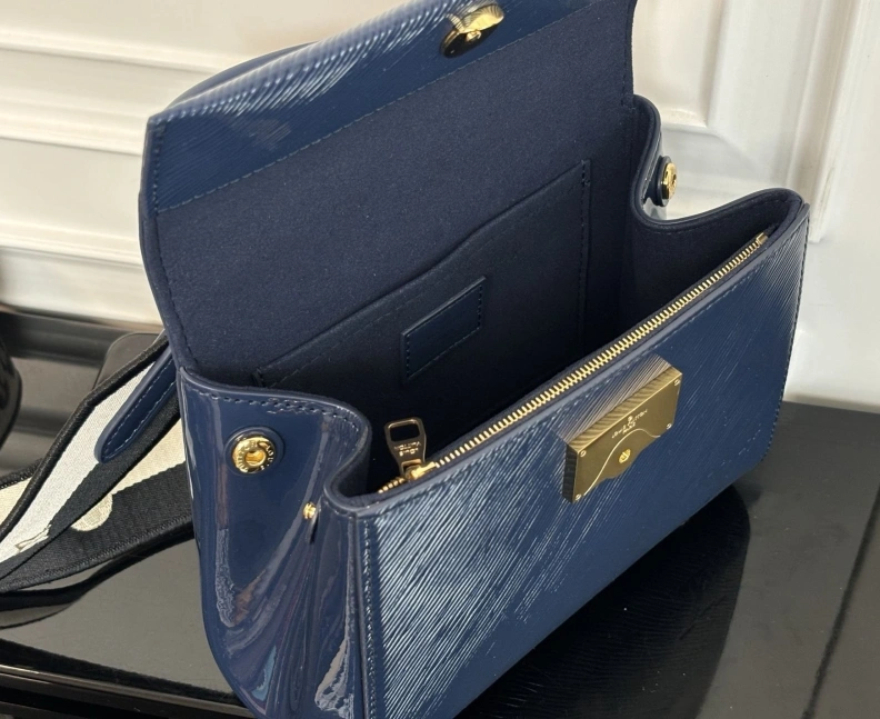 LX Top Handle Bags Flexible 134