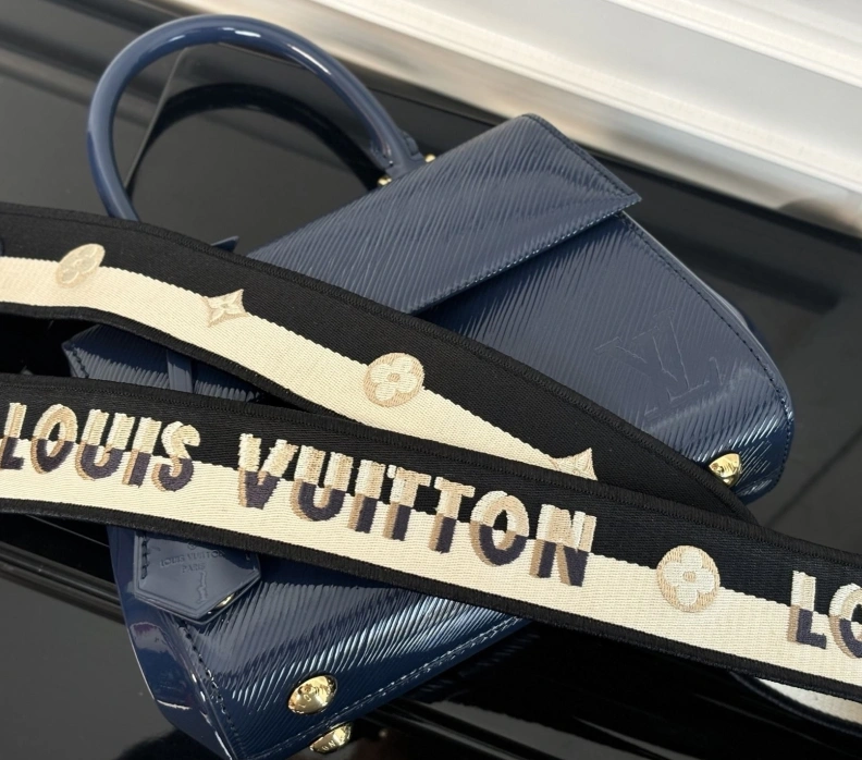 LX Top Handle Bags Flexible 134