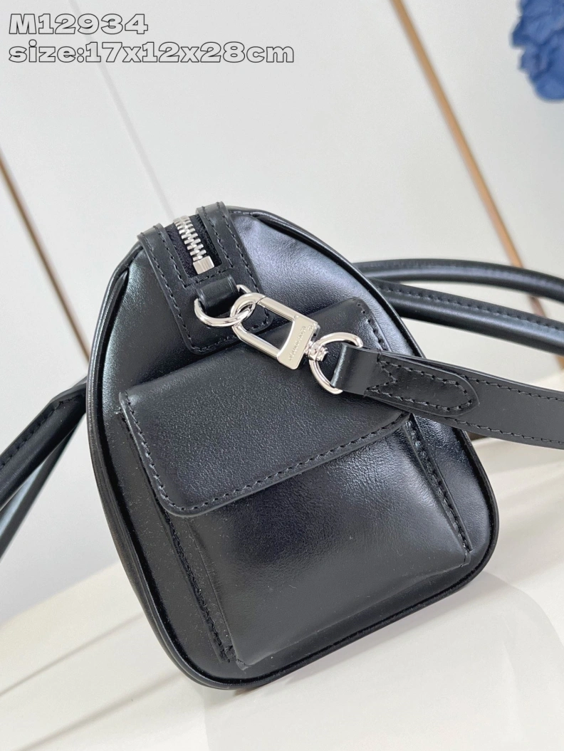 WellDesigned LX Top Handle Bags 105