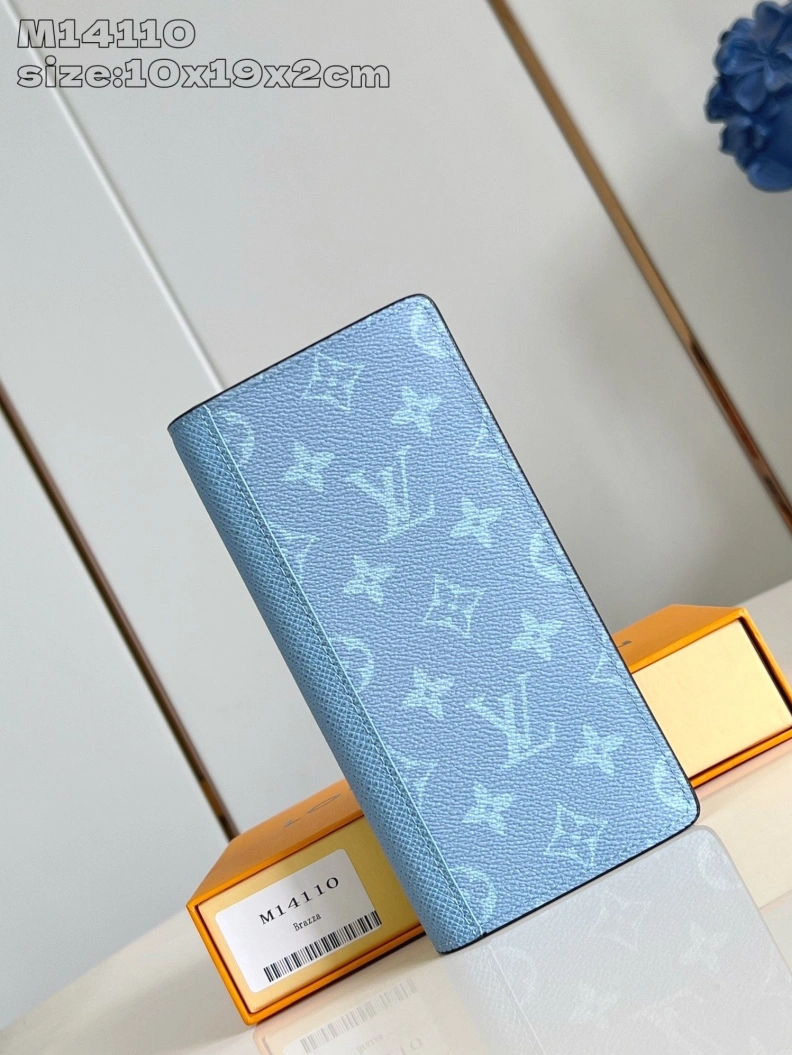 Lightweight LX Wallets 82