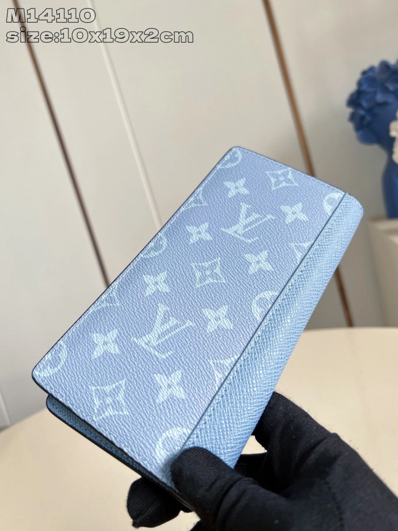 Lightweight LX Wallets 82