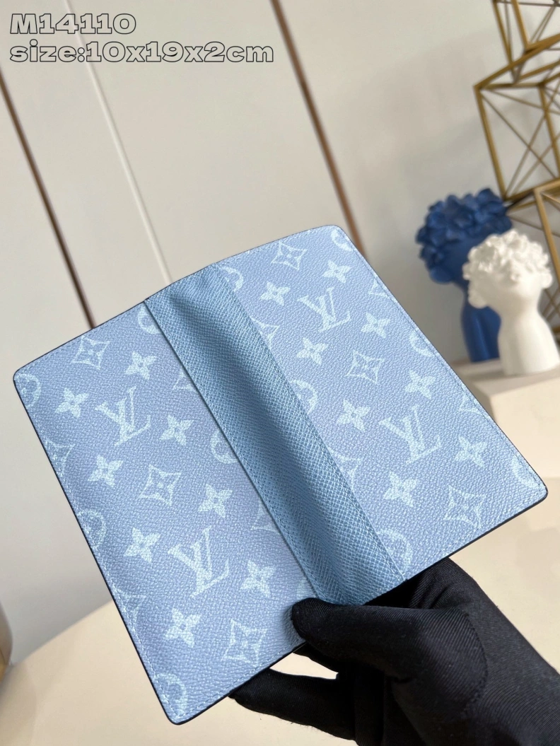 Lightweight LX Wallets 82