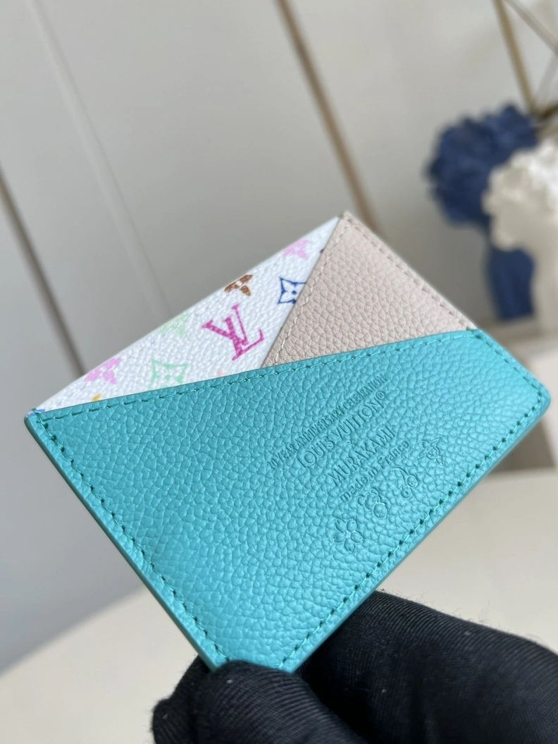 Trendsetting LX Wallets 76