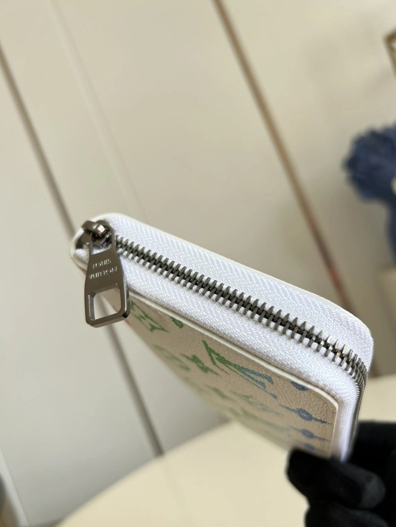 Bright LX Wallets 69
