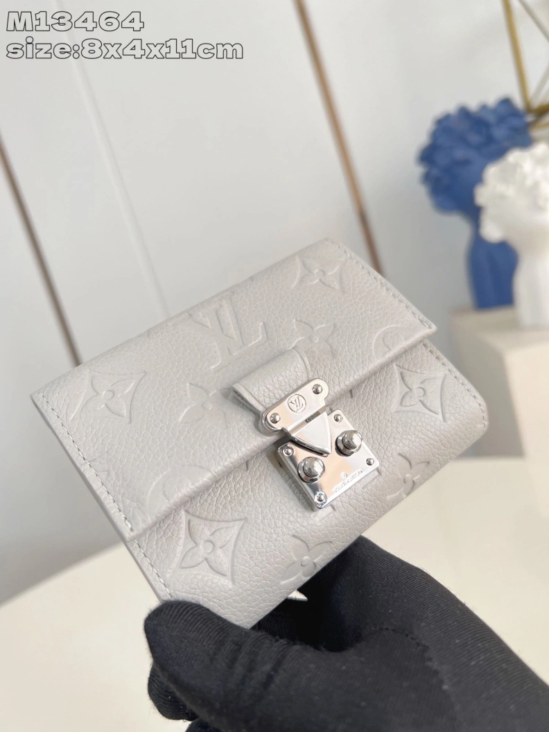 Modern LX Wallets 177