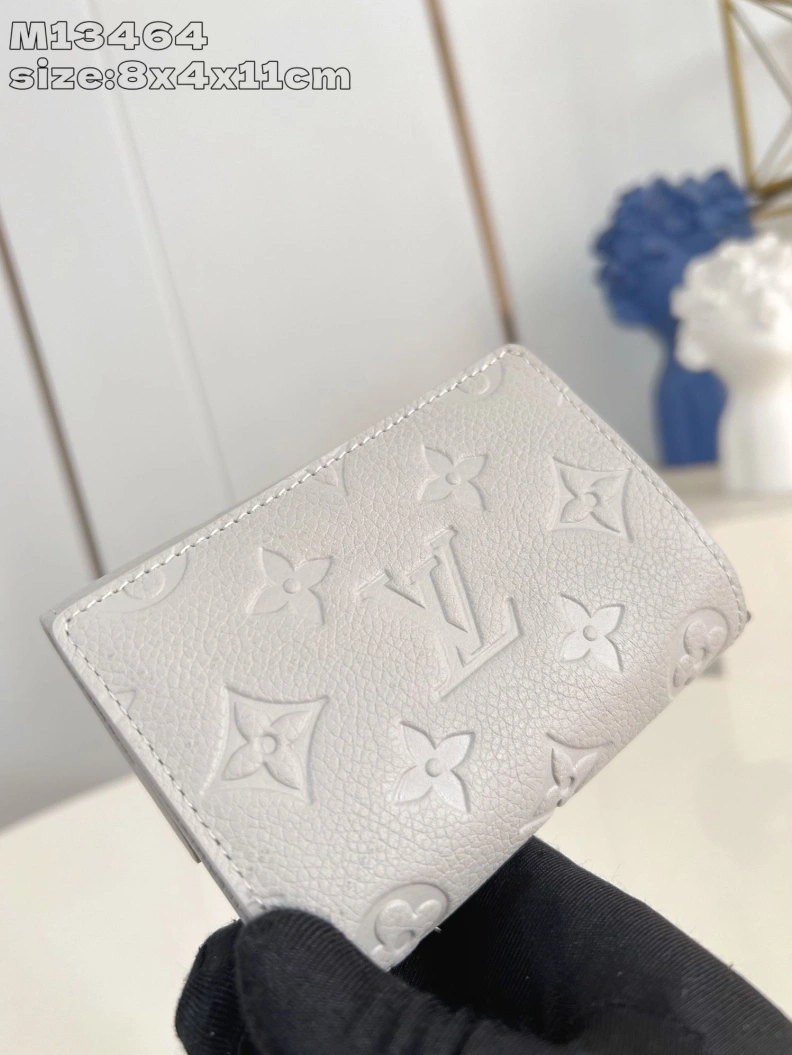 Modern LX Wallets 177