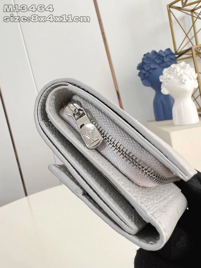 Modern LX Wallets 177