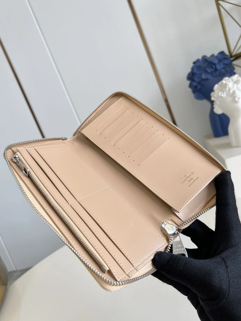 UrbanStyle LX Wallets 44