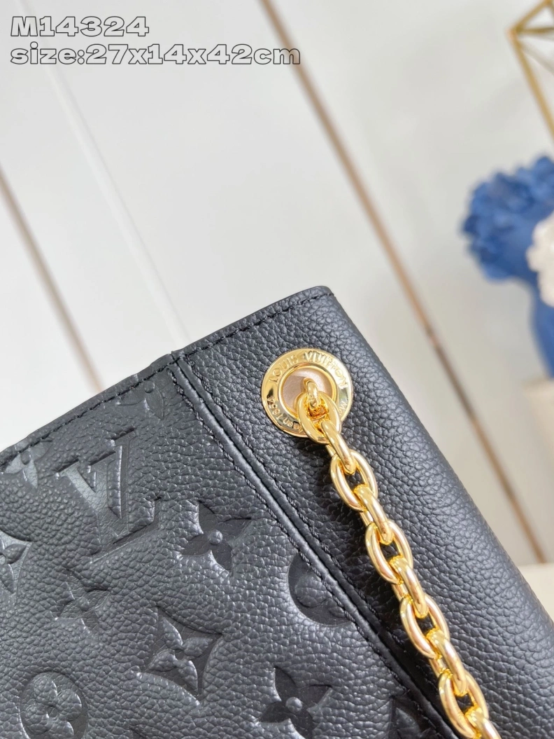 Trendsetting LX Top Handle Bags 112
