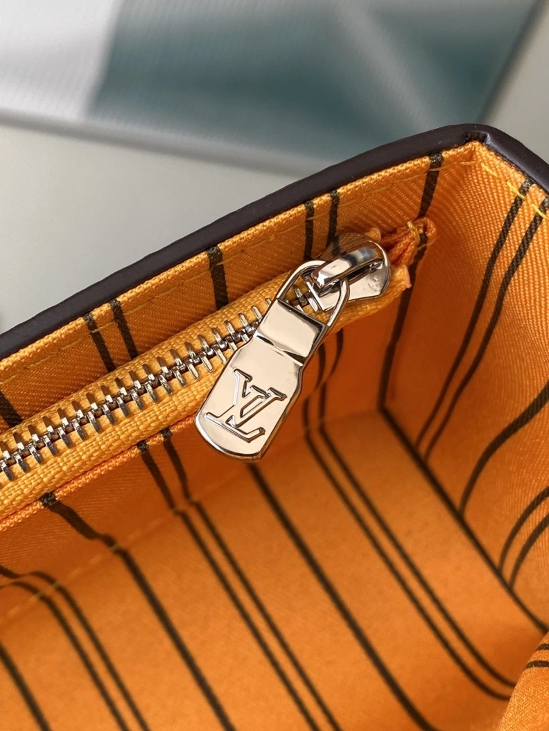 Stylish LX Box Bags 168