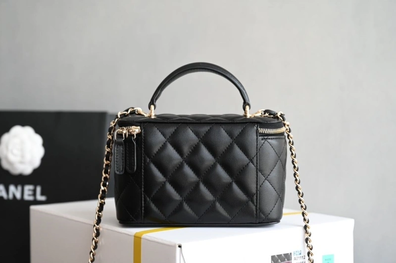 Bold Chxnxl Cosmetic Bags 28818