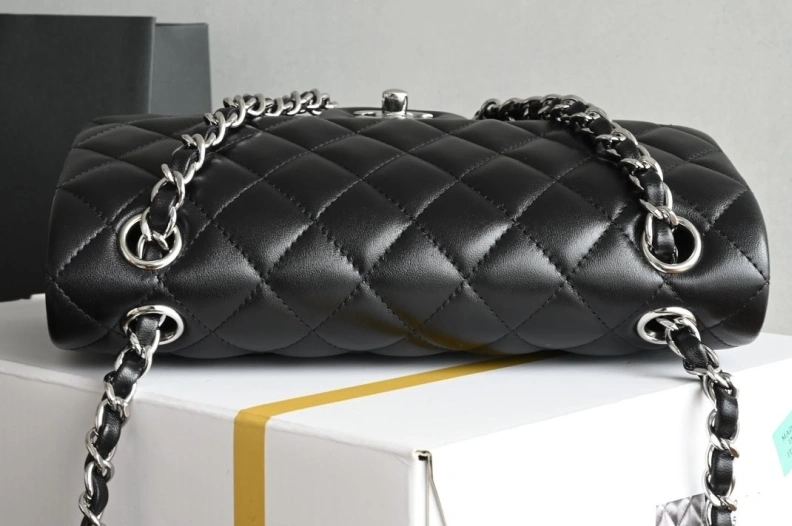 Refined Chxnxl CF Series Bags 25816