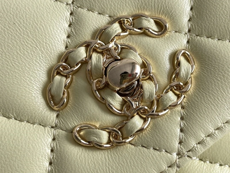 Trendy Chxnxl Top Handle Bags 28650