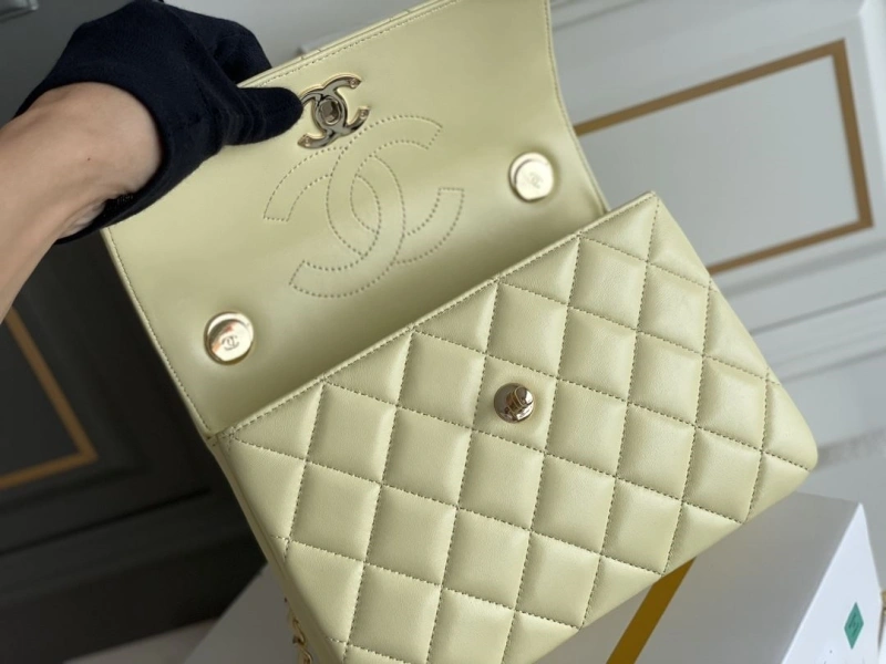 Trendy Chxnxl Top Handle Bags 28650