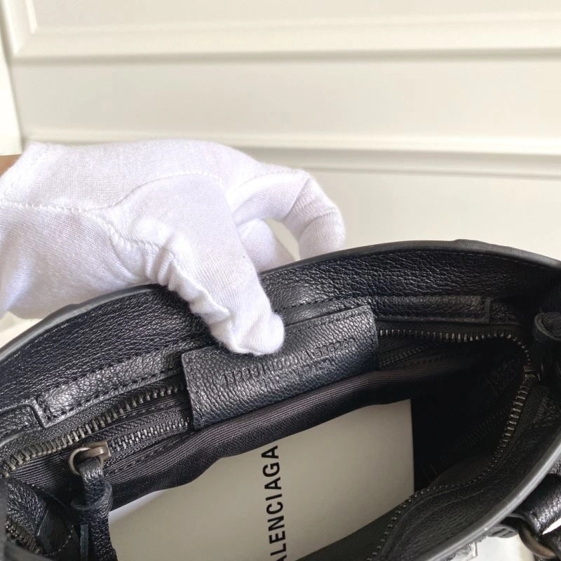 Bxlxnciaga Shopping Bags Sleek 85547