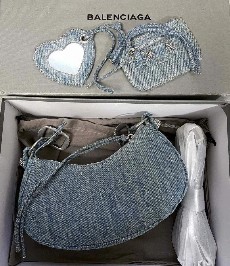 Bxlxnciaga  City Bags Bright 85927