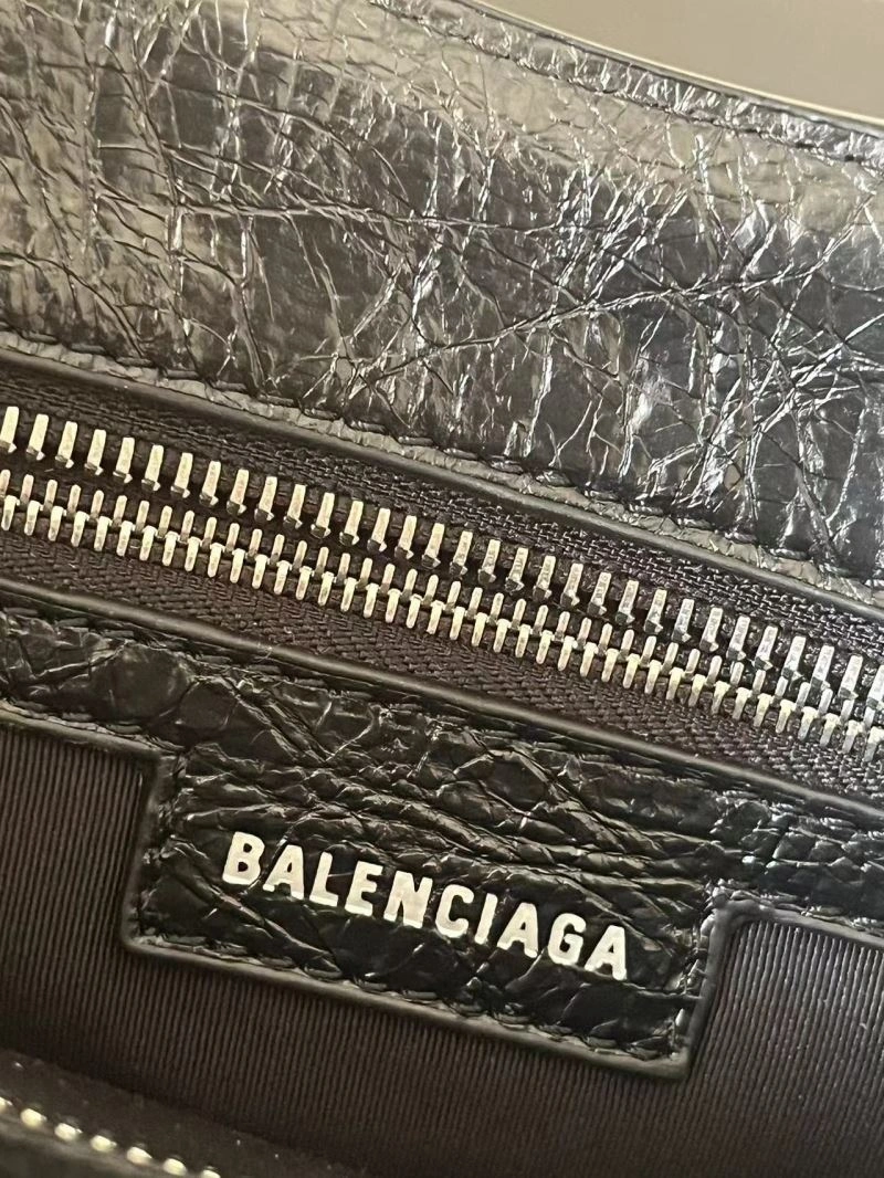 Reliable Bxlxnciaga Top Handle Bags 85486
