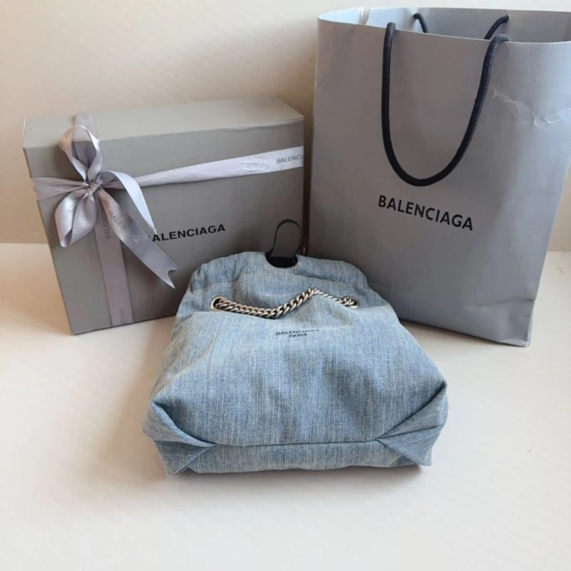 Bxlxnciaga Crush Tote Bags StreetReady 85832