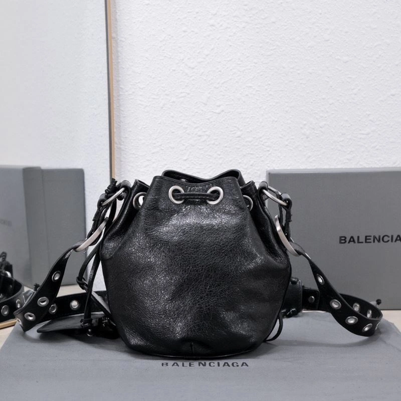 Reliable Bxlxnciaga Bucket Bags 85936