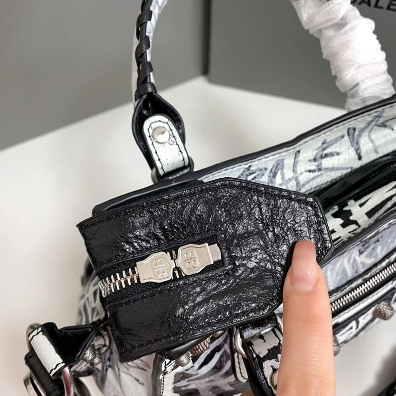 Bxlxnciaga Top Handle Bags Sleek 85324